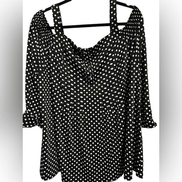 Cocomo Woman Off Shoulder Top - Picture 1 of 10